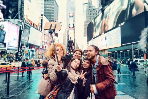 Young tourists taking a selfie in New York